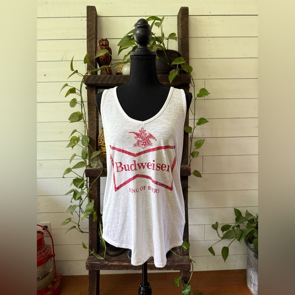Rock and Republic Budweiser White Tank with Red Logo - Picture 6 of 17